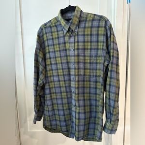 Men’s flannel button down